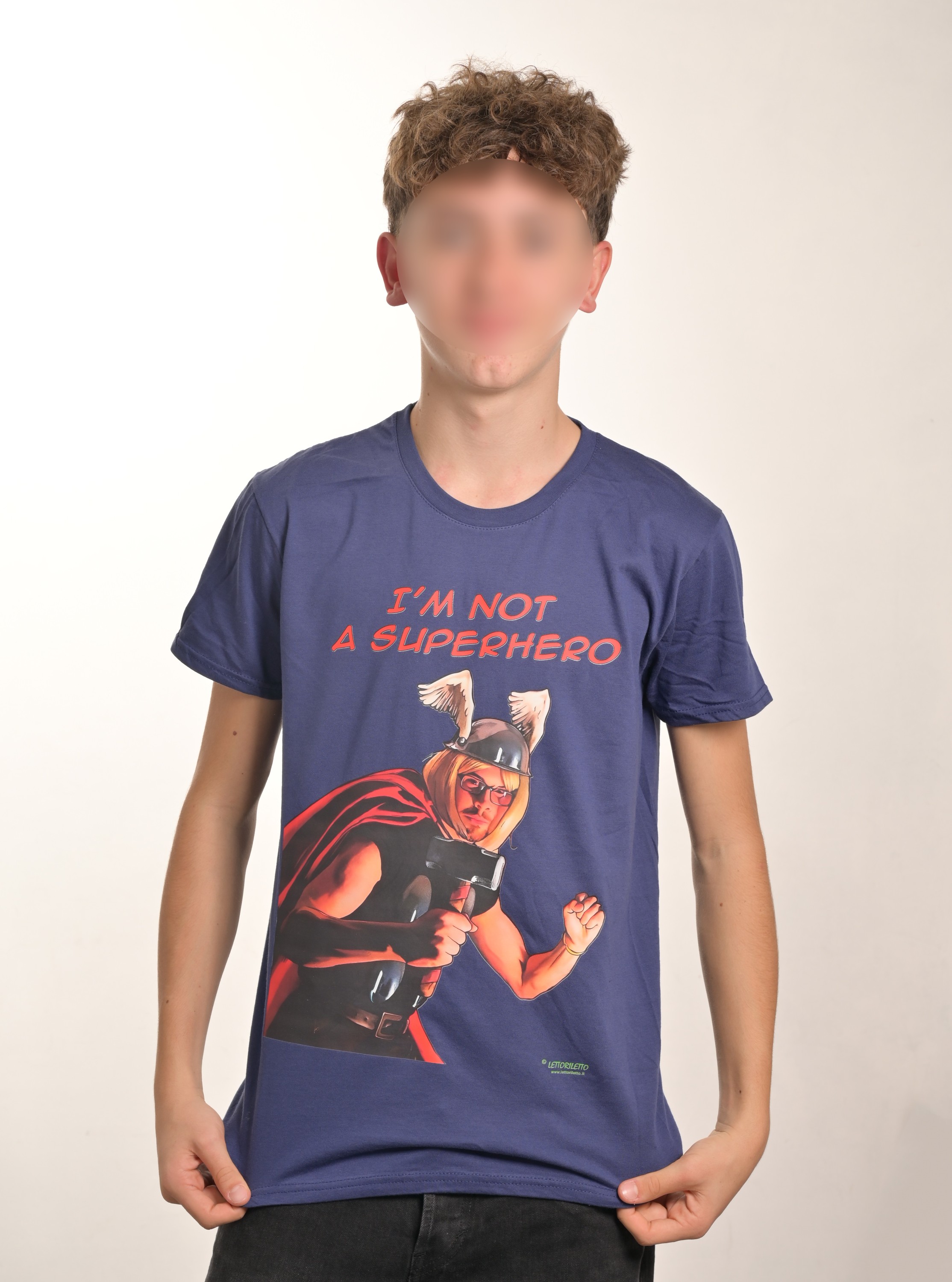 Maglietta T-shirt manica corta I'M NOT A SUPERHERO - Non sono Thor - Imagen 4 de 6